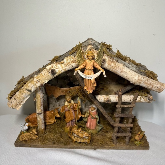 Fontanini Italy Vintage Nativity Scene with Angel & Figures & wood crèche - Picture 2 of 13